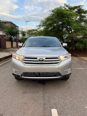 Toyota Highlander 2012 Silver