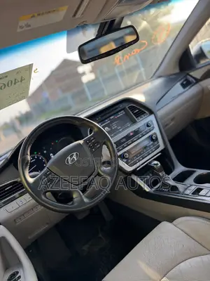 Hyundai Sonata Limited Sedan FWD (2.4L 4cyl 6A) 2016 Silver