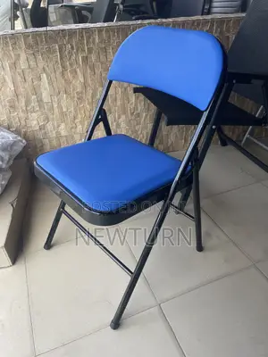 A Good Quality of Foulding Leather Chair.