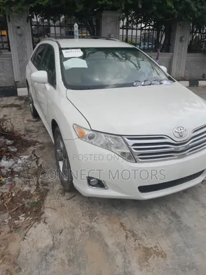 Toyota Venza Limited 2011 White