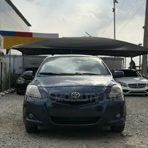 Toyota Yaris 2008 Gray