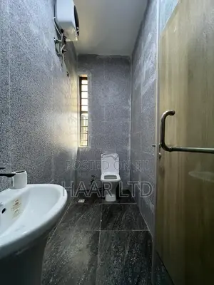 3bdrm Duplex in Abraham Adesanya Estate for rent