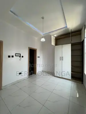 3bdrm Duplex in Abraham Adesanya Estate for rent