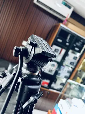Next Nt 777 Professional Heavy Duty Tripod