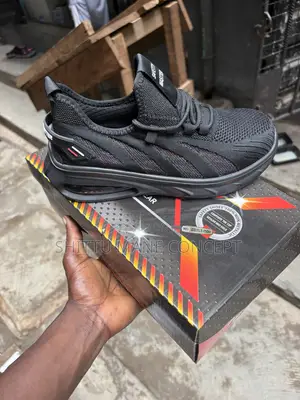 Safety Shoes - Safety Master Brand