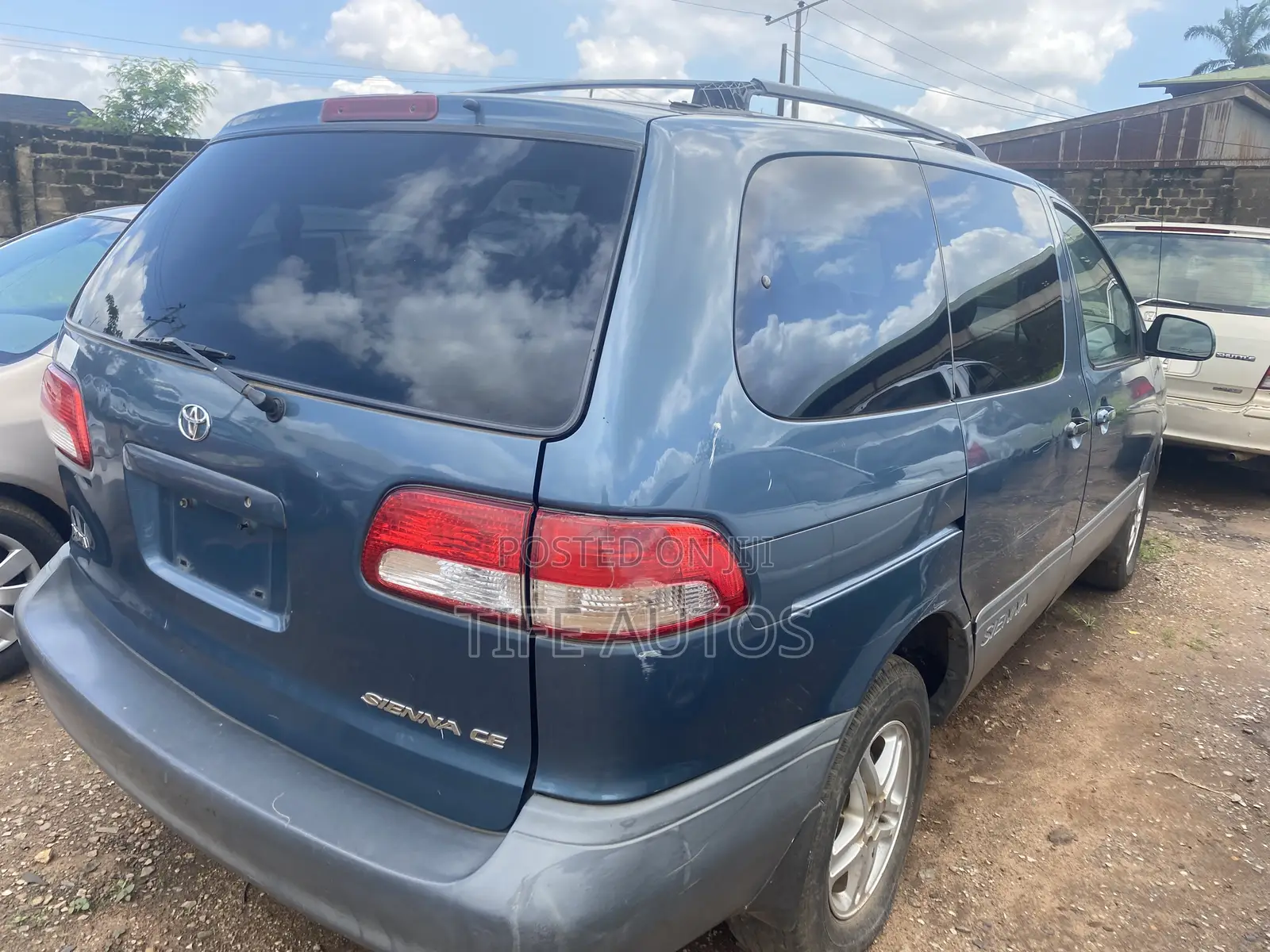 Toyota Sienna LE 2001 Gray