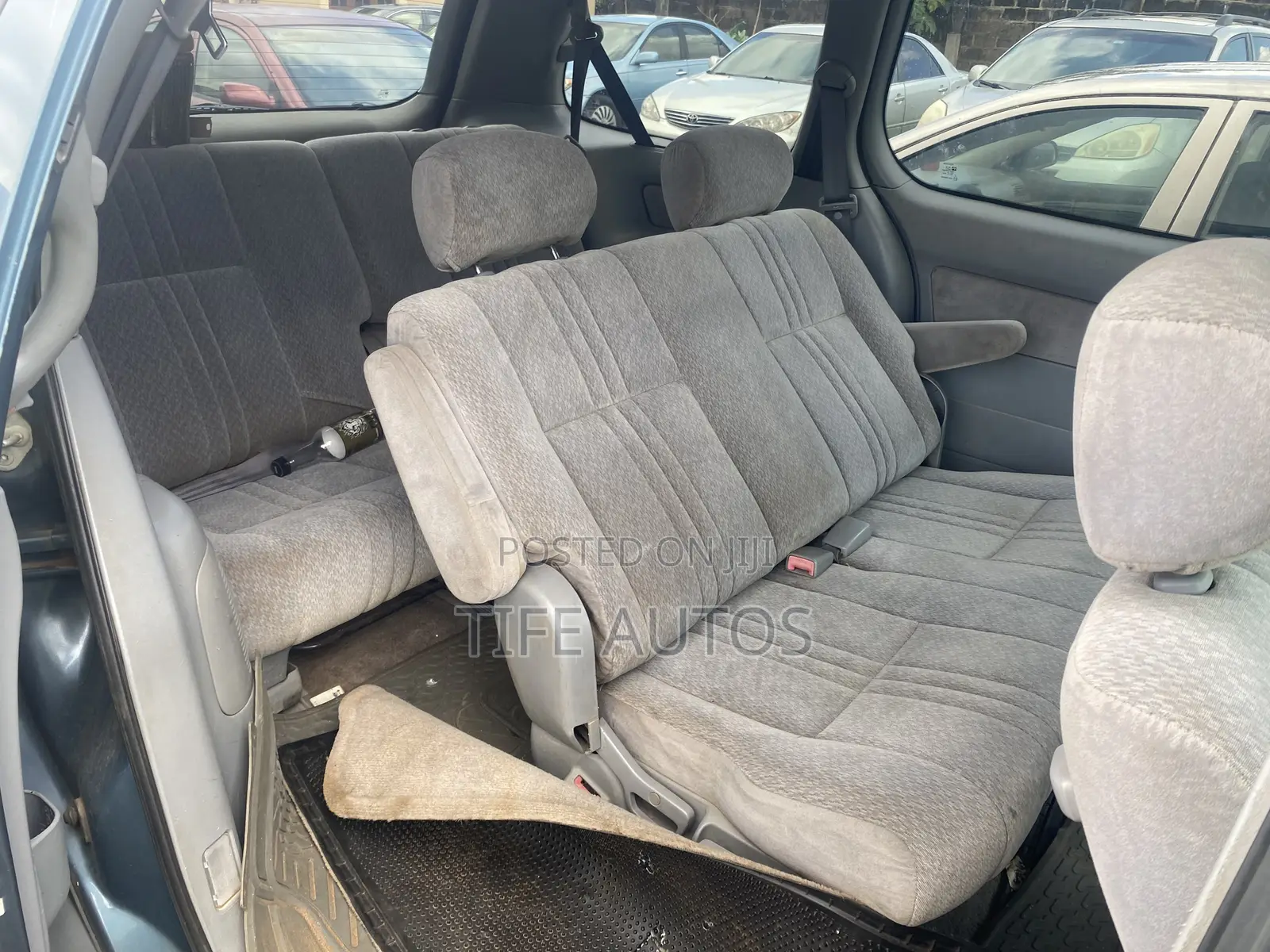 Toyota Sienna LE 2001 Gray