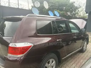 Toyota Highlander Limited 2011 Burgundy