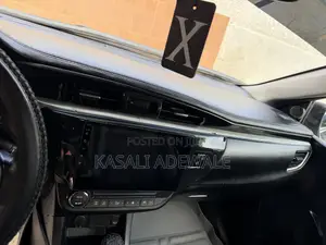 Toyota Corolla 2016 Gray