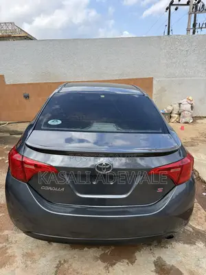 Toyota Corolla 2016 Gray
