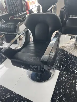 A Good Quality of Luxury Saloon Chair.