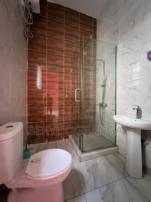 4bdrm Duplex in Lekki Phase 2 for rent