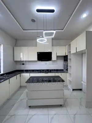 4bdrm Duplex in Lekki Phase 2 for rent