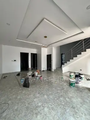 4bdrm Duplex in Lekki Phase 2 for rent