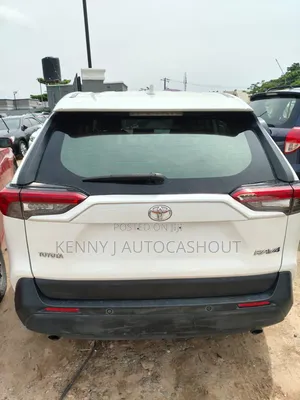 Toyota RAV4 2020 White