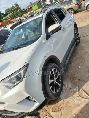 Toyota RAV4 2016 White