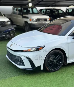 Toyota Camry 2025 White