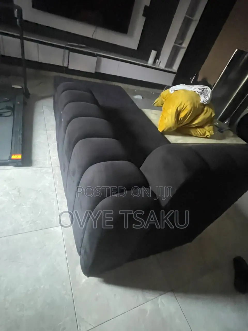 Sofa With Center Table