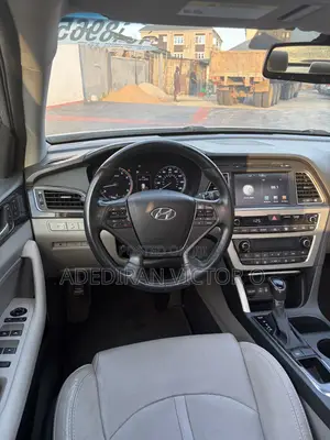 Hyundai Sonata Limited Sedan FWD (2.4L 4cyl 6A) 2016 Silver