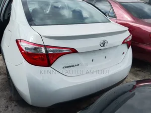 Toyota Corolla 2016 White