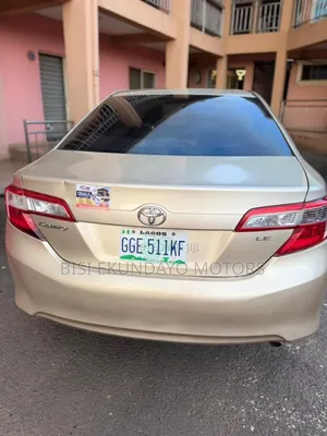 Toyota Camry 2014 Gold
