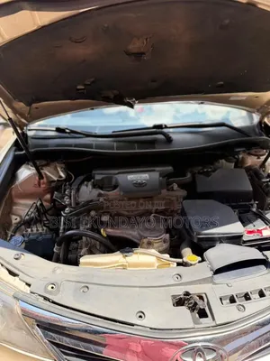 Toyota Camry 2014 Gold