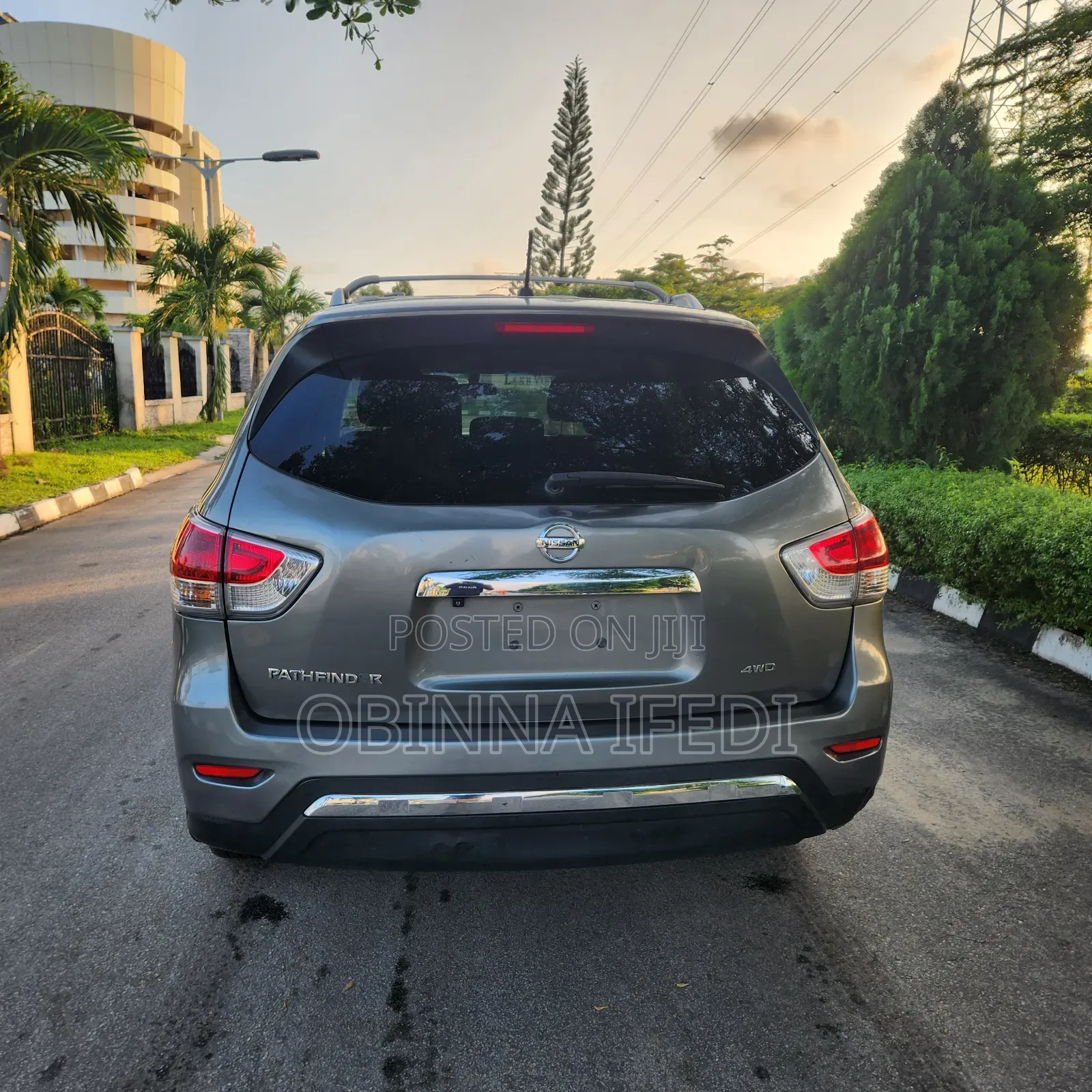 Nissan Pathfinder 2016 Gray