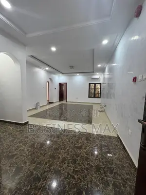 3bdrm Penthouse in Crd, Lugbe District for rent