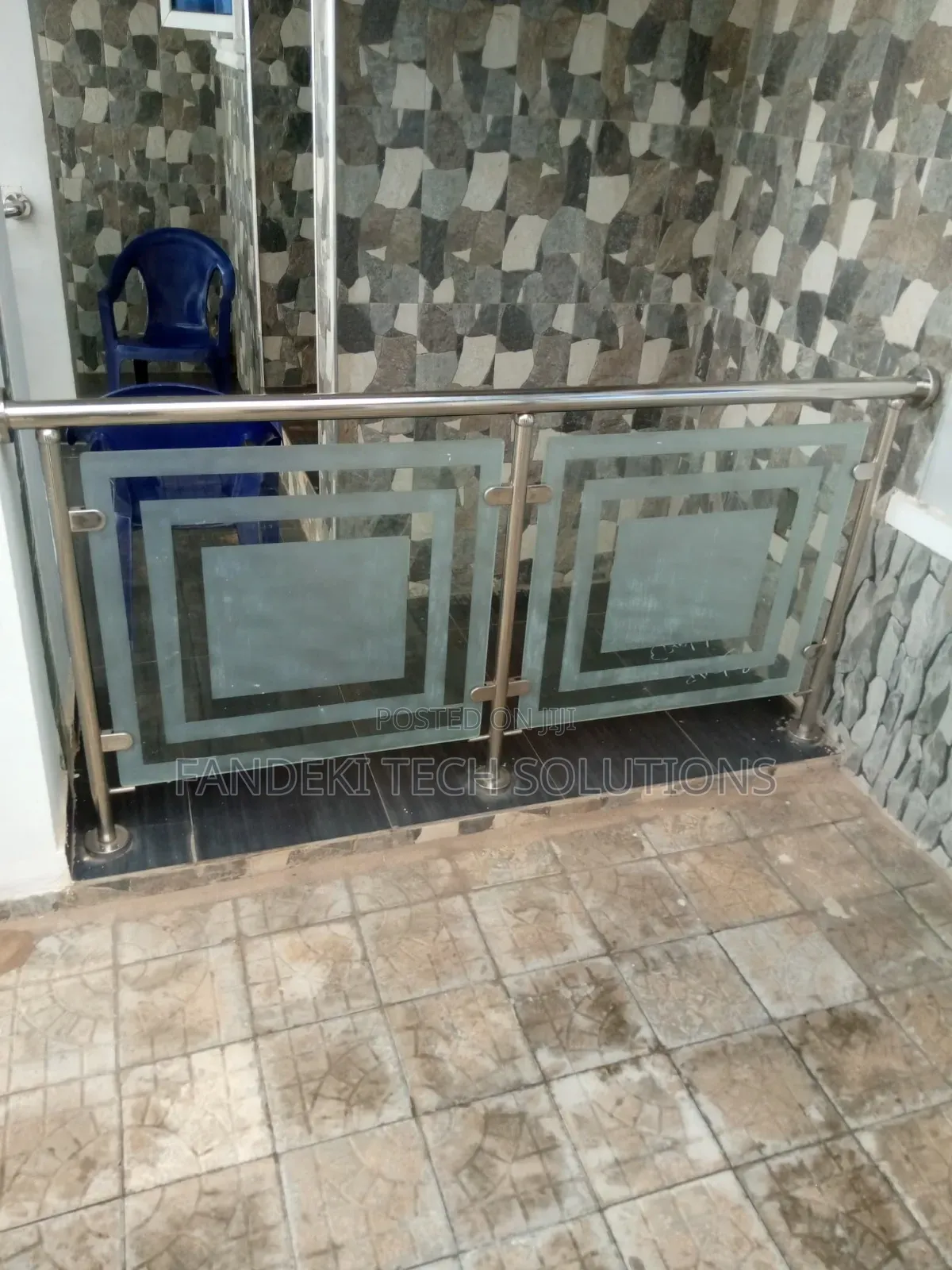 Glass Railing With Stainless Steel Frame