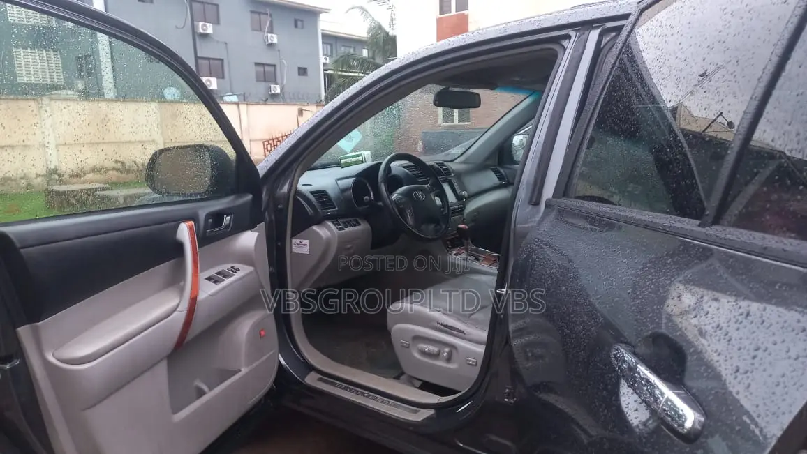Toyota Highlander 2013 Gray