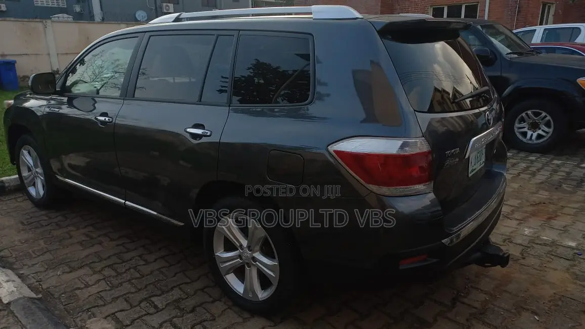 Toyota Highlander 2013 Gray