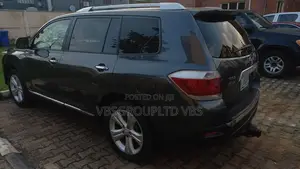 Toyota Highlander 2013 Gray