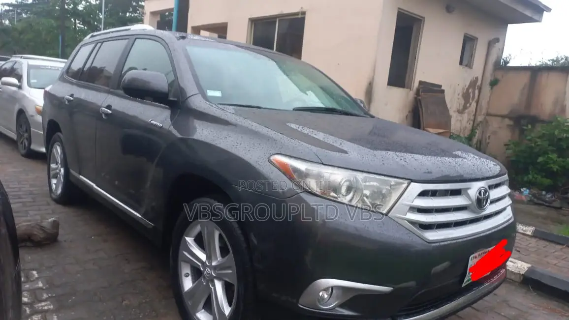 Toyota Highlander 2013 Gray