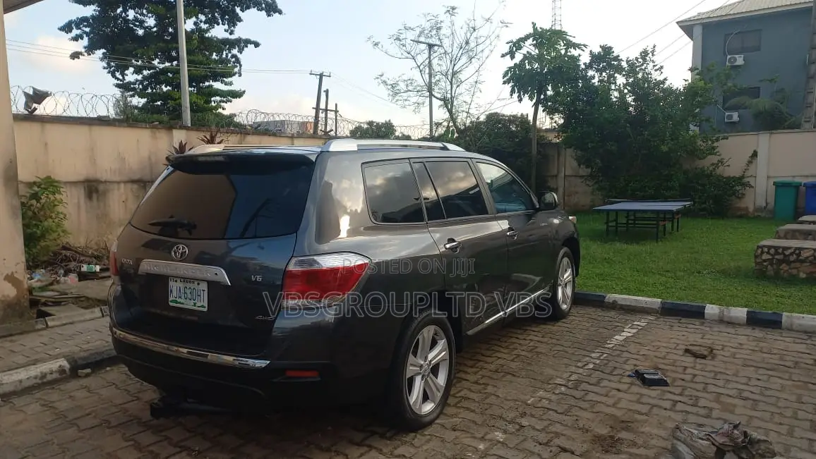 Toyota Highlander 2013 Gray