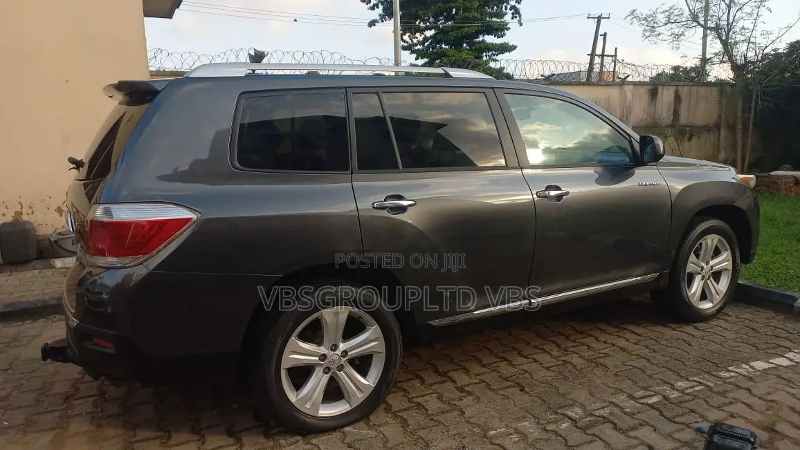 Toyota Highlander 2013 Gray