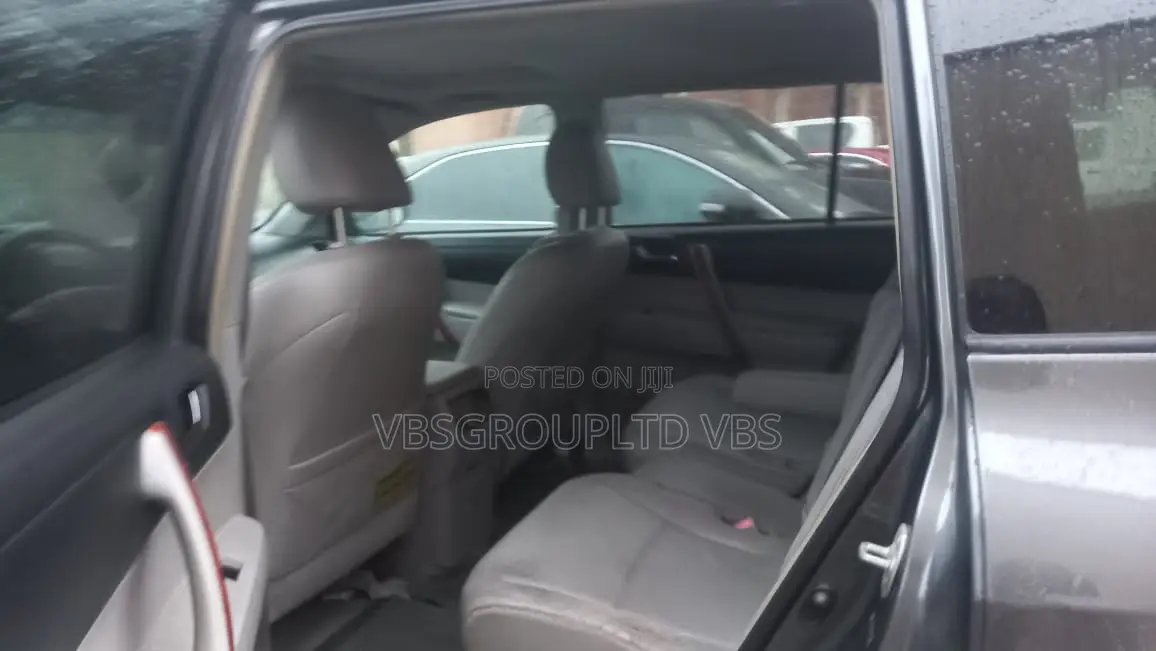 Toyota Highlander 2013 Gray