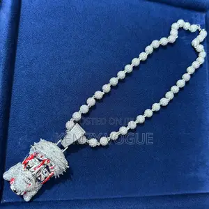 Pendant With Chain for Big Steppers