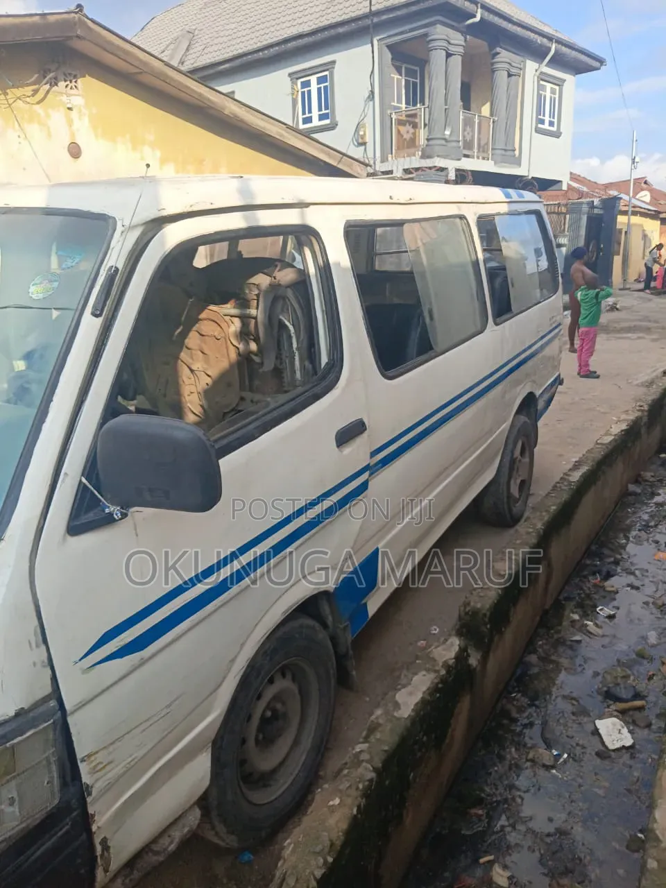 Toyota HiAce 1998 White