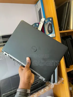 Laptop Dell Latitude E7470 8GB Intel Core i5 SSD 256GB