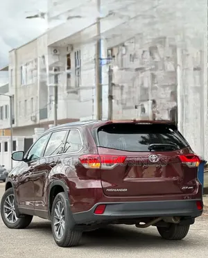 Toyota Highlander 2019 Red