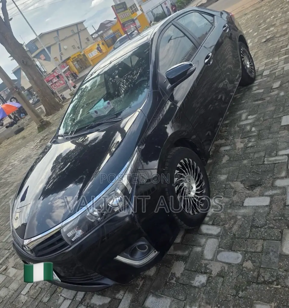 Toyota Corolla 2014 Black