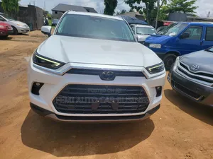 Toyota Highlander 2024 White