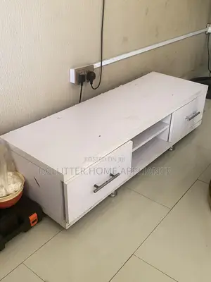 Tv Stand (Hdf)