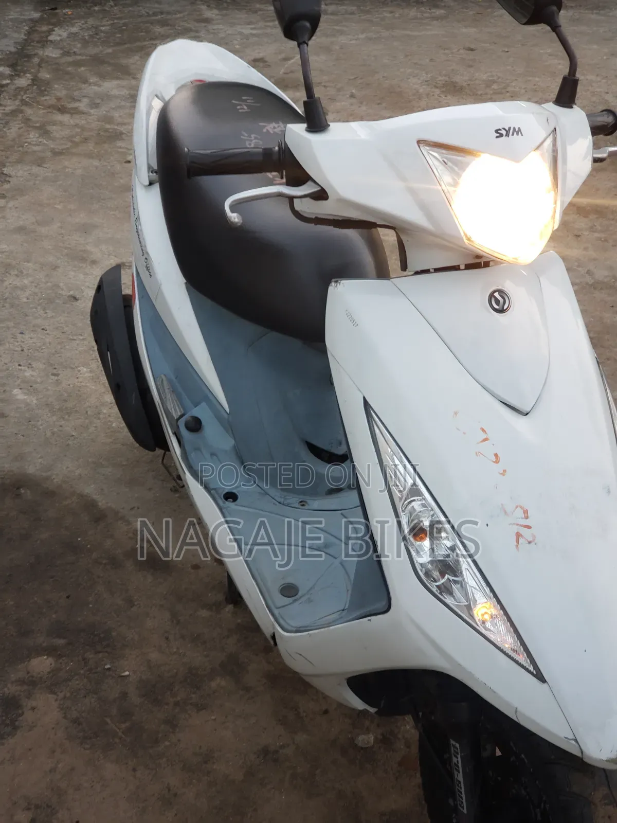 SYM Symnh 2025 White
