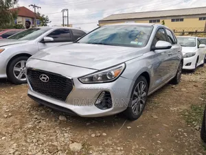 Hyundai Elantra 2019 Silver