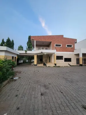 8bdrm Duplex in Aso Drive Abuja, Maitama for sale