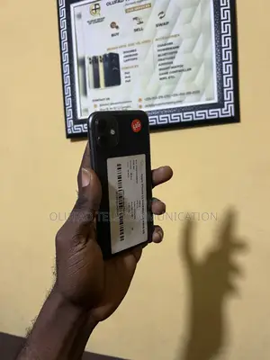 Apple iPhone 11 64 GB Black