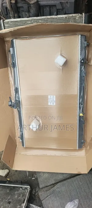 Brand New Radiator Toyota Camry , Lexus Es350 and Toyota Avalon 2014