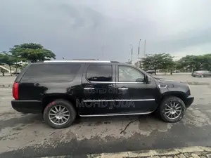 Cadillac Escalade ESV 2010 Black