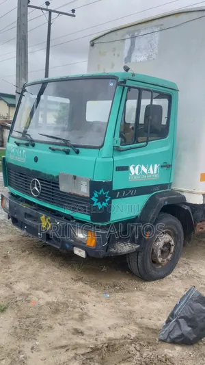 Mercedes Benz Truck 1320 Coldroom